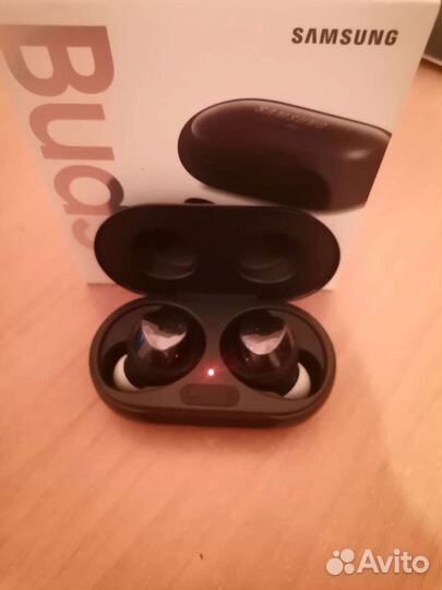 Беспроводные наушники samsung galaxy buds plus