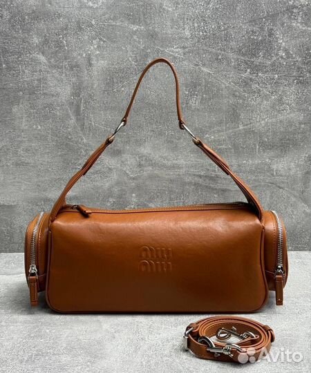 Коричневая сумка с ручкой натуральная кожа MIU MIU