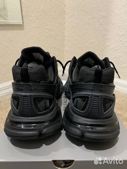 Balenciaga track 2