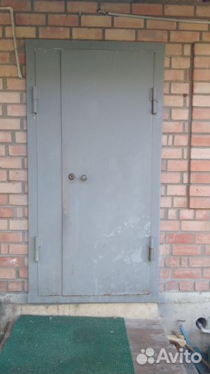 Дверь входная железная уличная бу