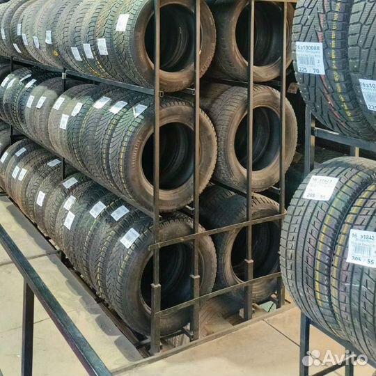 Firestone Roadhawk 215/40 R17