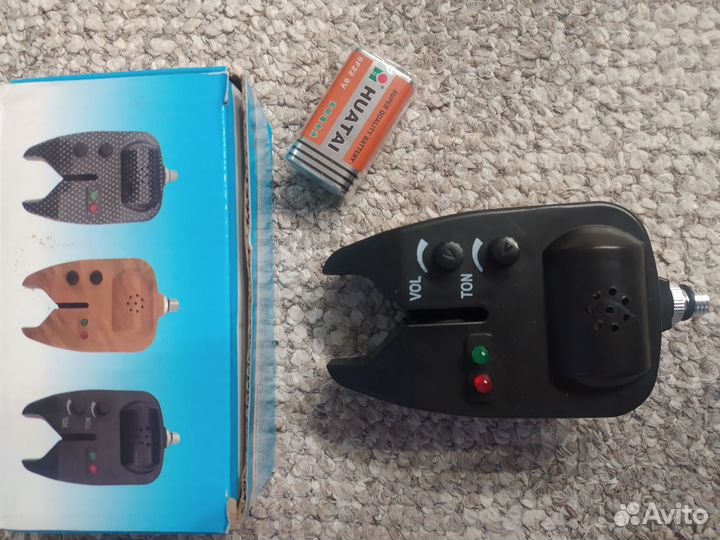 Сигнализатор поклёвки, прикормка, масло, спрей