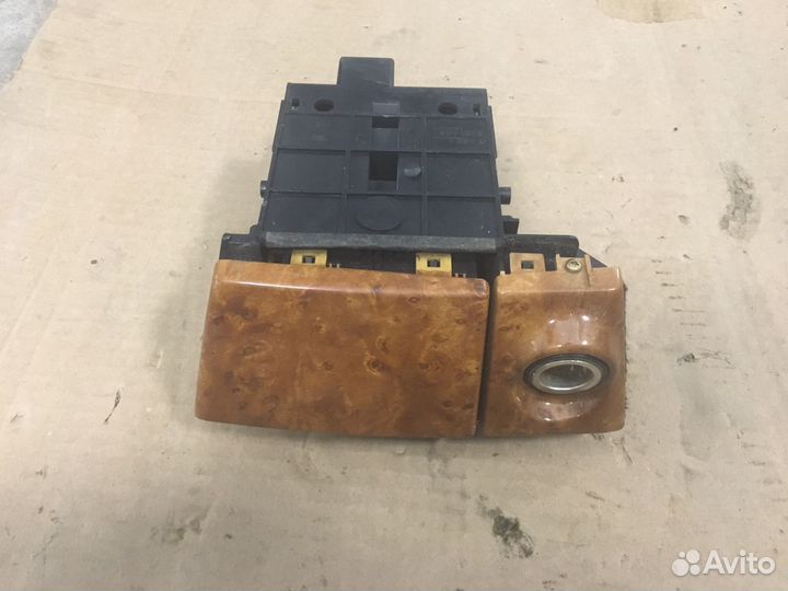 Пепильница Nissan Maxima A33 (4606)