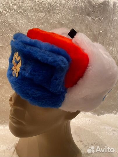 Шапка ушанка с кокардой СССР и РФ цветная