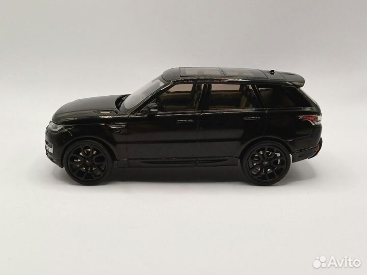 Модель автомобиля range rover sport 2014