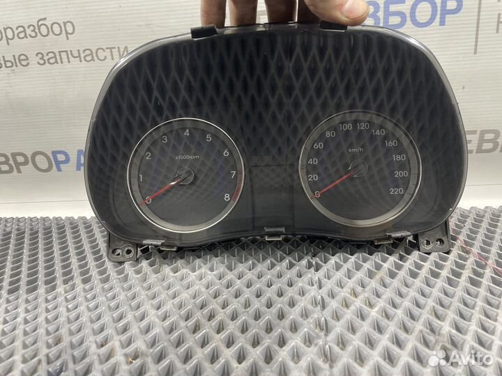 Панель приборов Hyundai Solaris 2010-2017