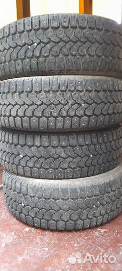 Yokohama Ice Guard F700Z 205/60 R16