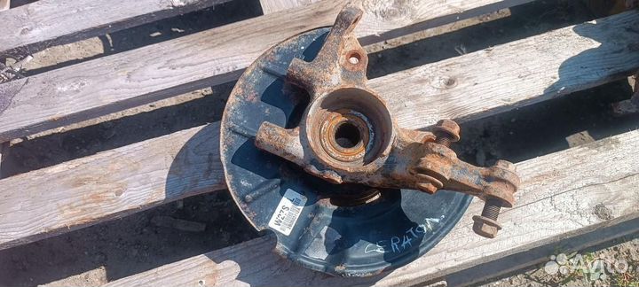 Кулак передний левый Kia Cerato 2 2012