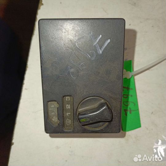 Блок управления климат-контролем VW Transporter T4