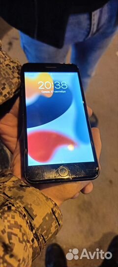 Телефон iPhone 7 plus