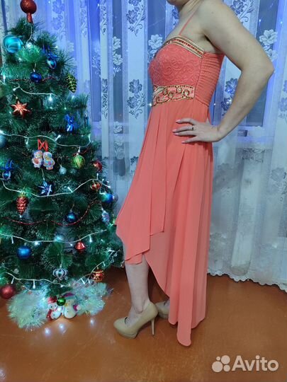 Платье праздничное