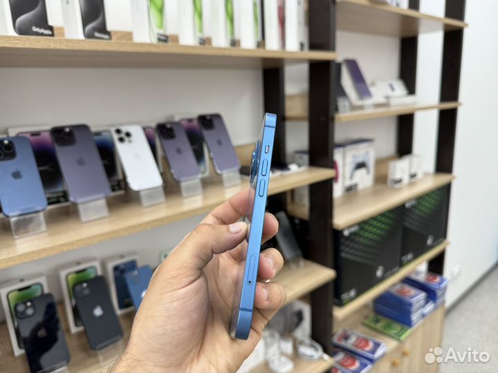iPhone 13, 256 ГБ
