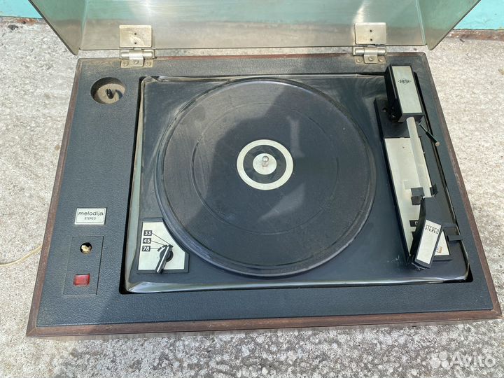 Радиола мелодия 104