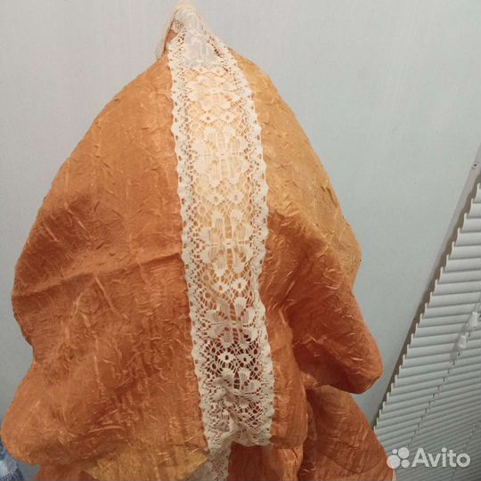 Палантин, платок-капюшон,ниспадающий платок в храм