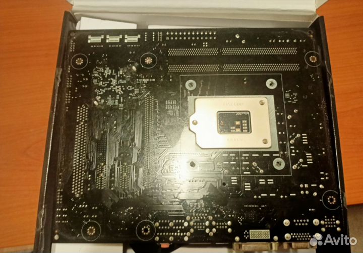 Материнская плата