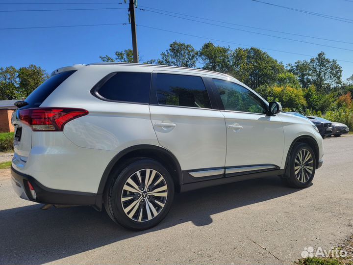 Mitsubishi Outlander 2.0 CVT, 2021, 58 750 км