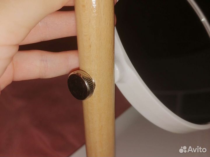 Зеркало с полочкой для косметики (для ванной)