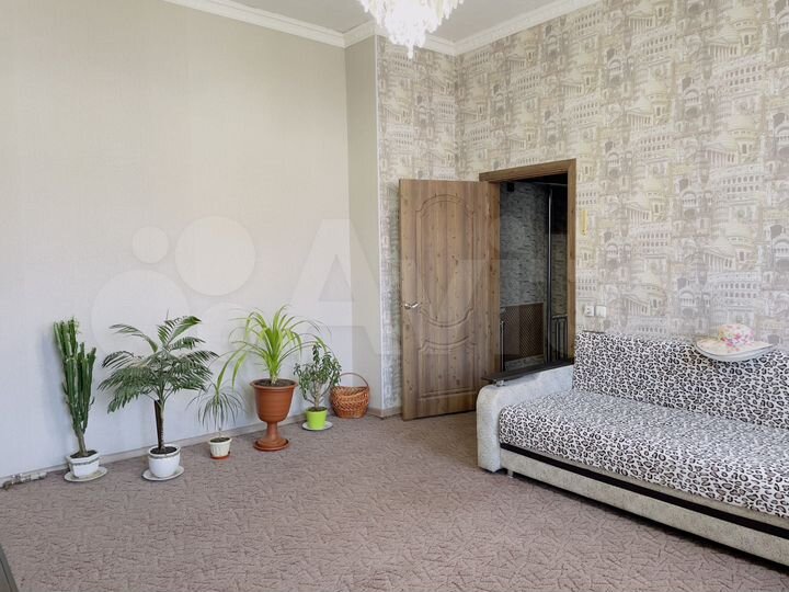 2-к. квартира, 63,4 м², 1/2 эт.