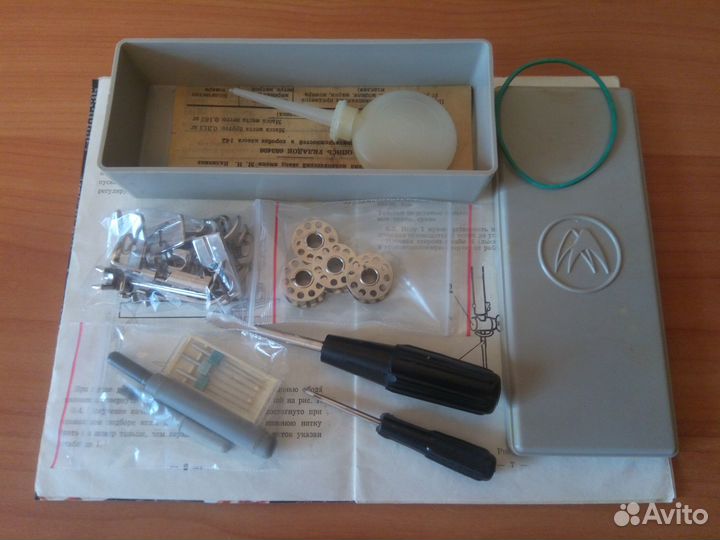 Швейная машина Подольск 142