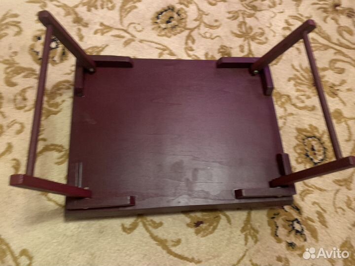 Разнос на ножках