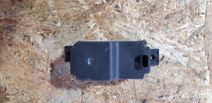 Преобразователь напряжения (адаптер) Mercedes-Benz