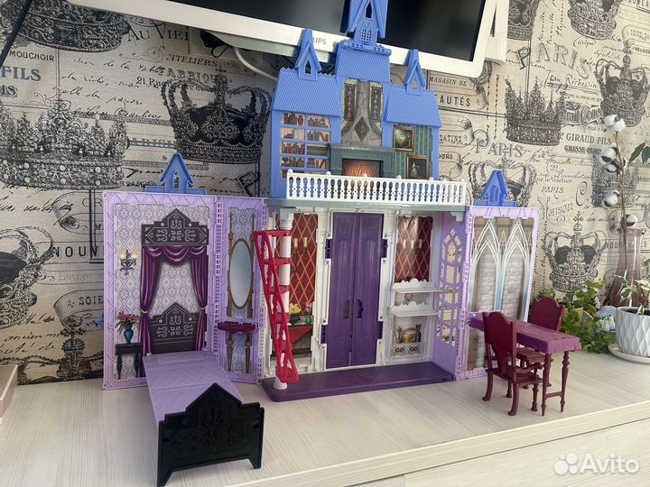 Домик кукольный Эльзы