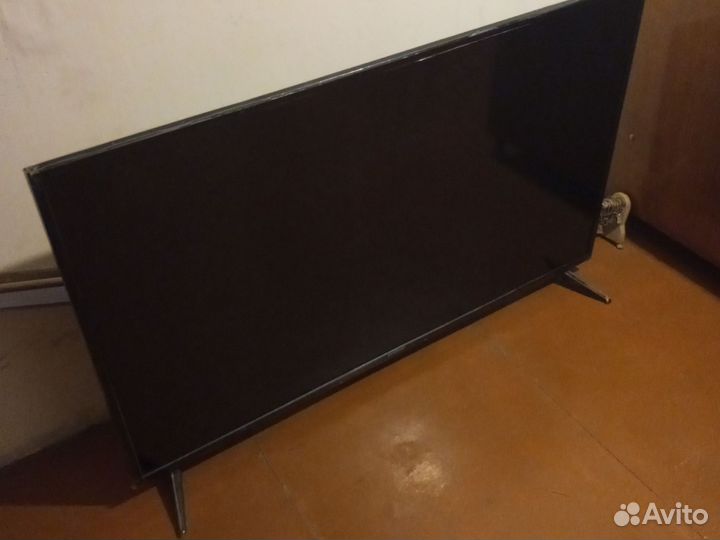 Телевизор на запчасти