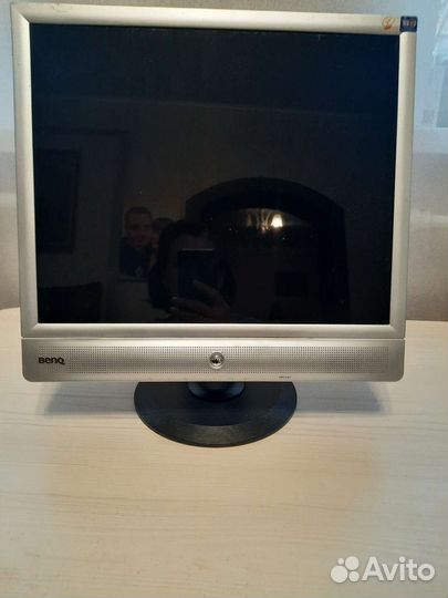 Монитор benq Q7C4