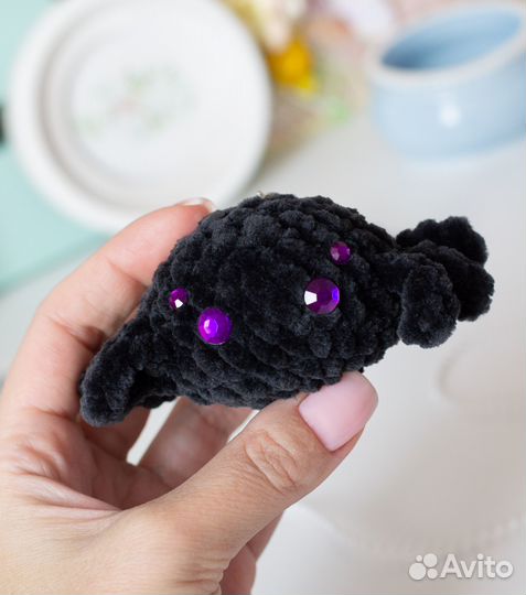 Брелок для ключей Паук черный вязаный 9см