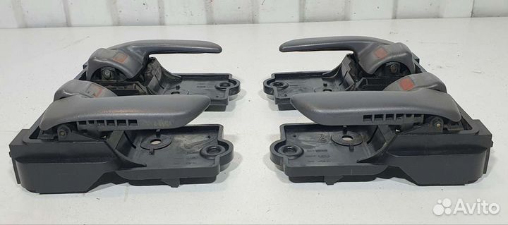 Ручка двери внутренняя правая Toyota Avensis T220