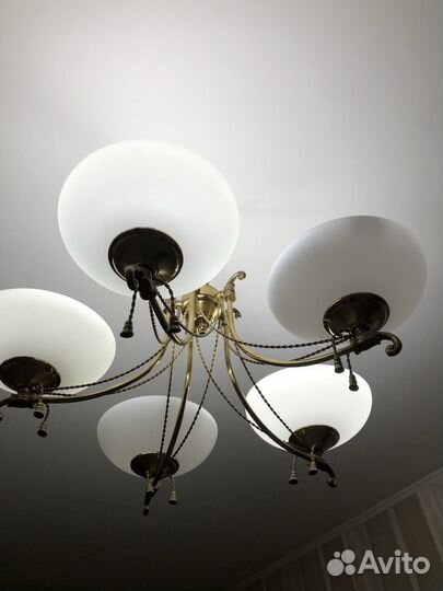Люстра в отличном состоянии