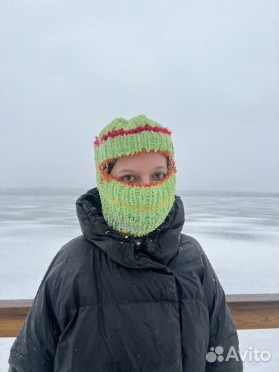 Зеленая балаклава с хрусталиками