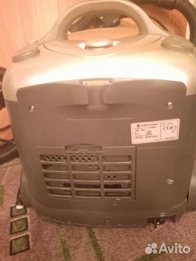 Моющий пылесос LG Hippo с двигателем
