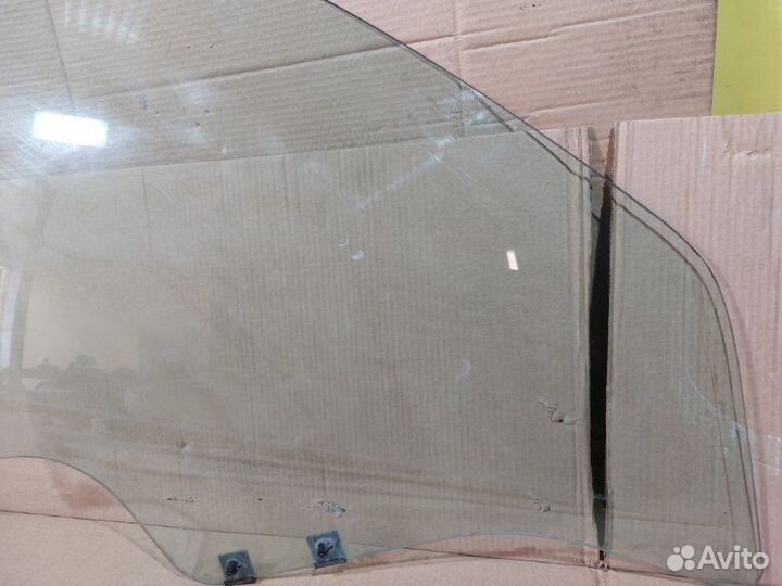 Стекло двери переднее правое Renault Logan 2 фаза