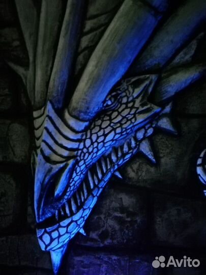 Барельеф Дракон и девушка