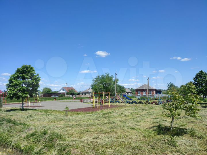 Дом 37 м² на участке 2 сот.