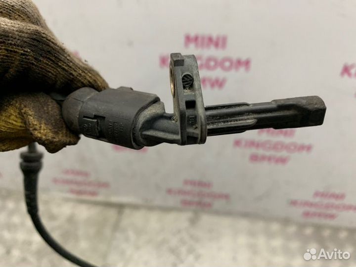 Датчик ABS задний правый Volkswagen Passat B6