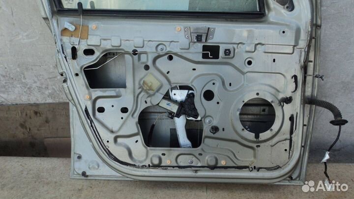 Дверь передняя левая Renault Sandero 1