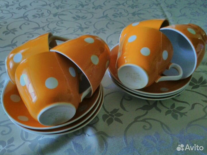 Чашки с блюдцем