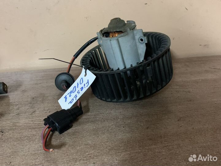 Моторчик печки Форд Фиеста