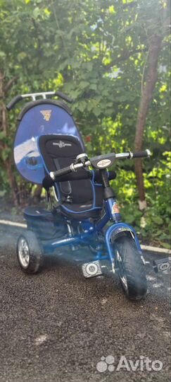 Детский велосипед с ручкой