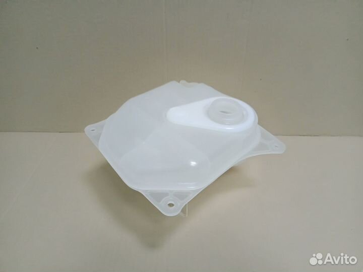 Бачок расширительный Audi 100 C4 (90-94), A6 C4