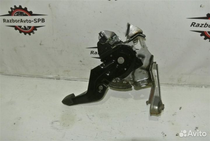 Рычаг стояночного тормоза Infiniti FX30d S51