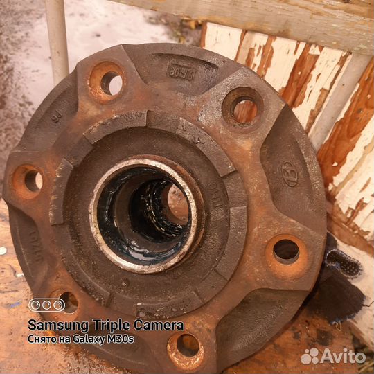 Ступица передняя правая huandai hd78