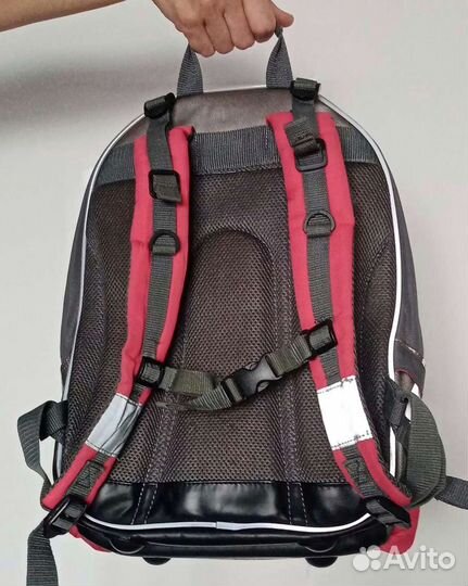 Рюкзак школьный