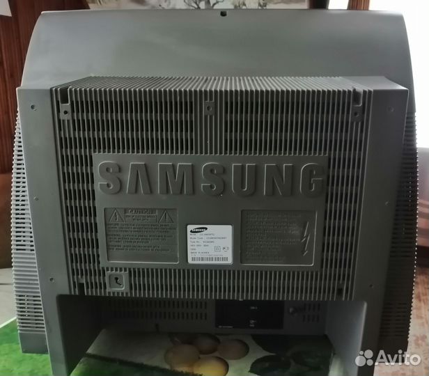 Телевизор samsung