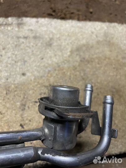 Рампа топливная VW Passat B5 VR5 AGZ 2.3