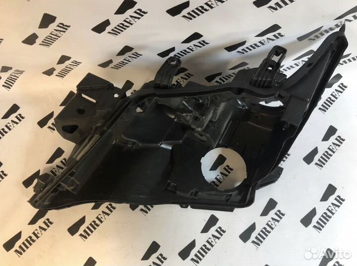 Корпус фары Lexus LX 570