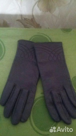 Перчатки