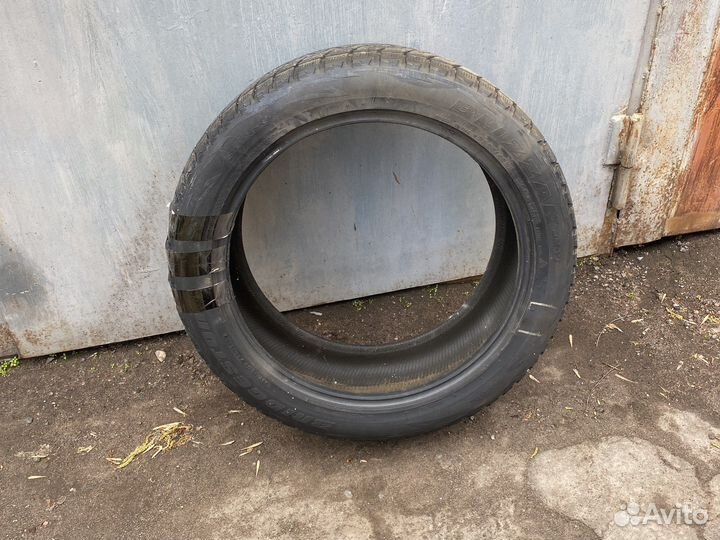 Bridgestone Blizzak DM-V1 285/45 R22 110